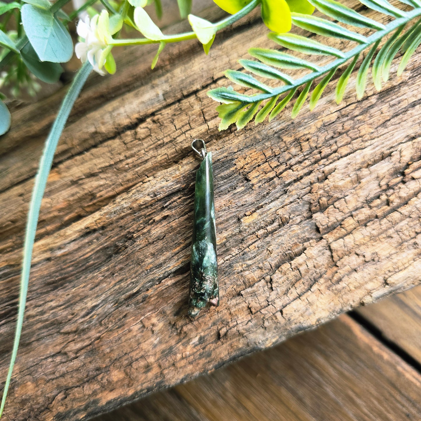 Pendentif Totem en Séraphinite - n°5