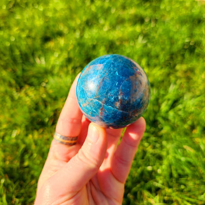 Sphère en Apatite Bleue - n°2