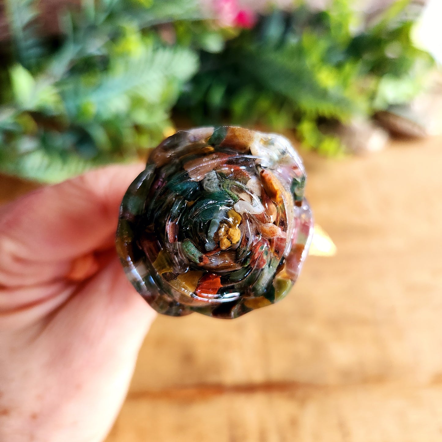 Rose en multi pierres - tige dorée