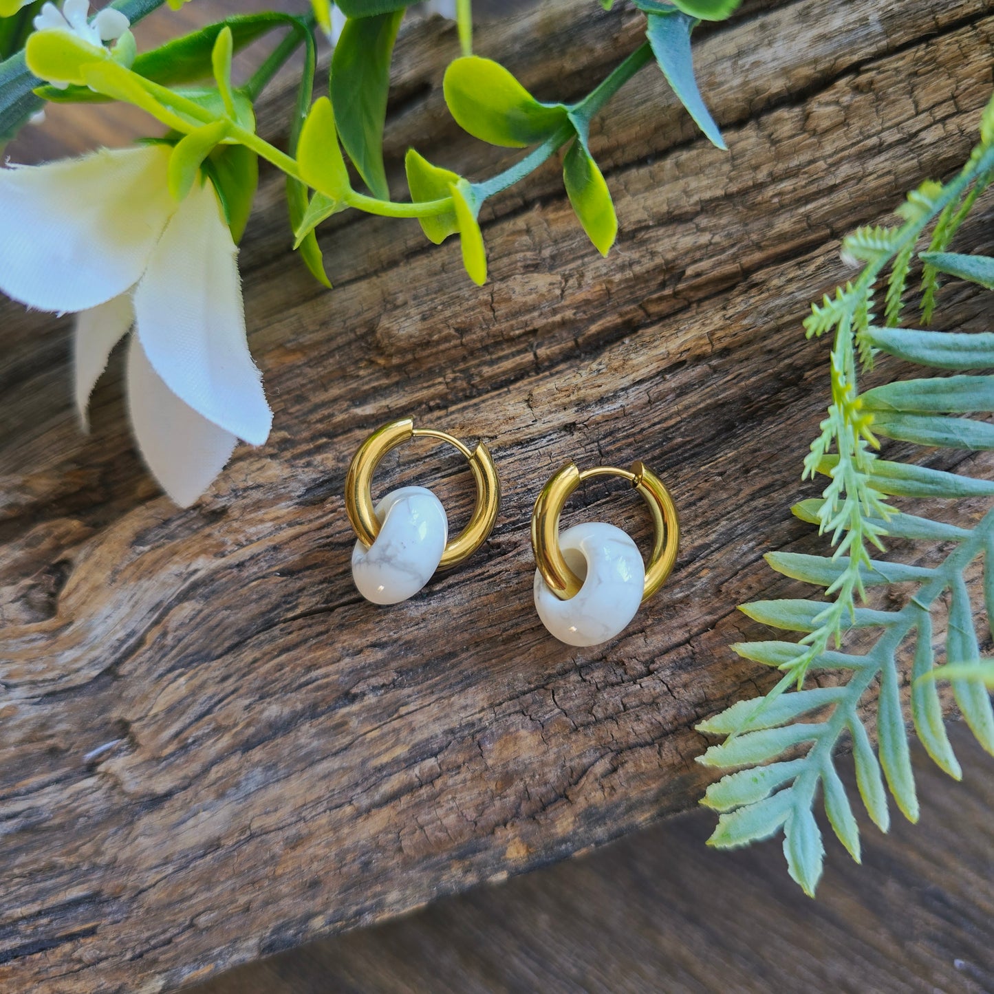 Boucles d'oreilles dorées en Howlite - Donuts