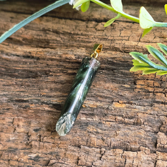 Pendentif Totem en Séraphinite - n°2