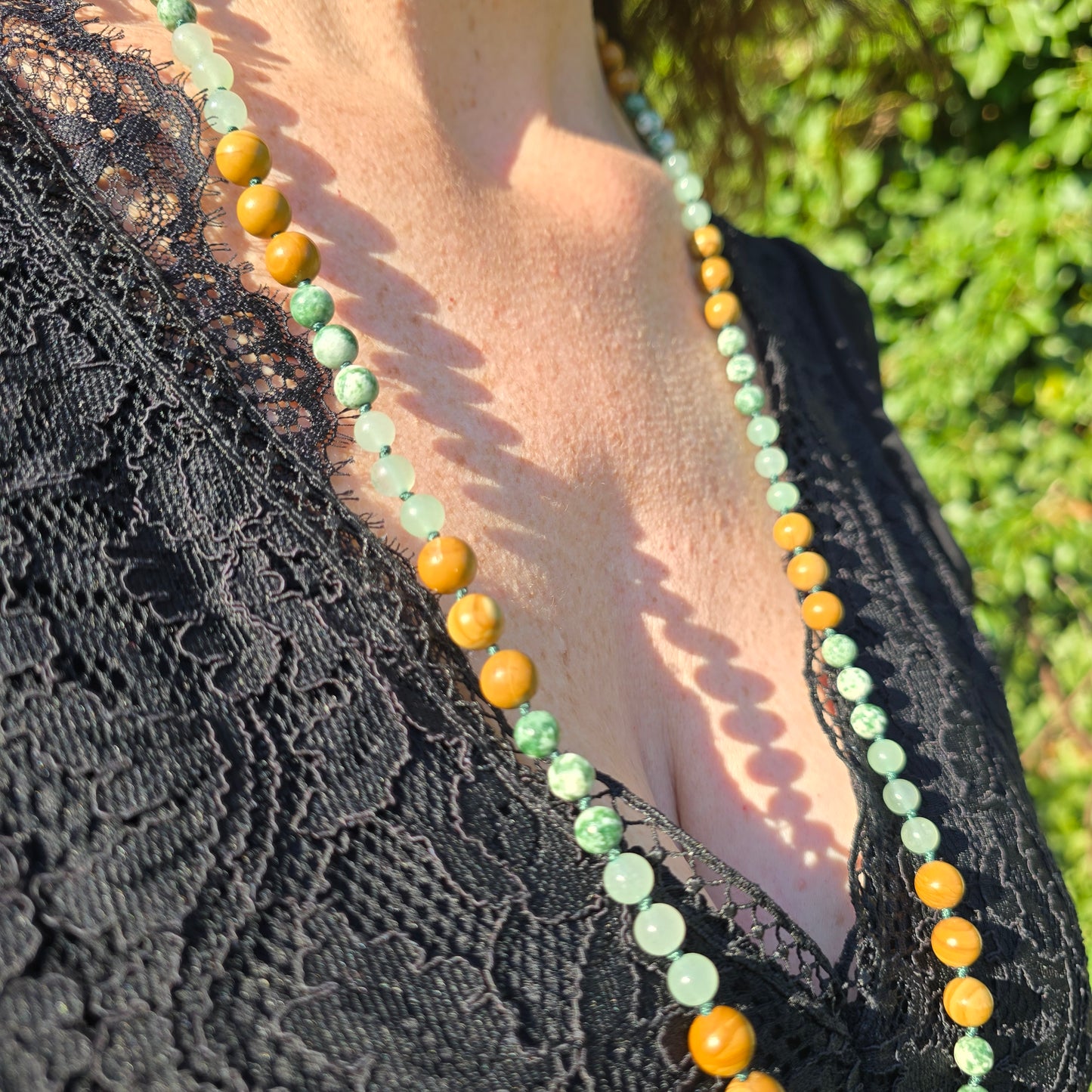 Mala Terre - Ancrage profond - Bois fossile, Agate arbre et Aventurine verte - Arbre de vie