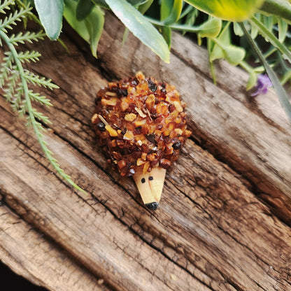 Petit hérisson en Ambre