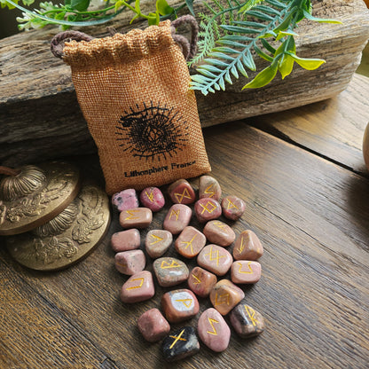 Runes en Rhodonite