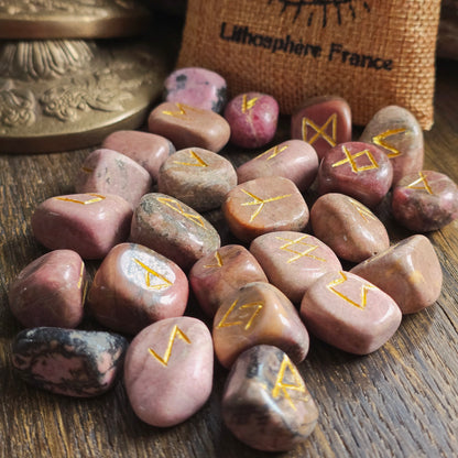 Runes en Rhodonite