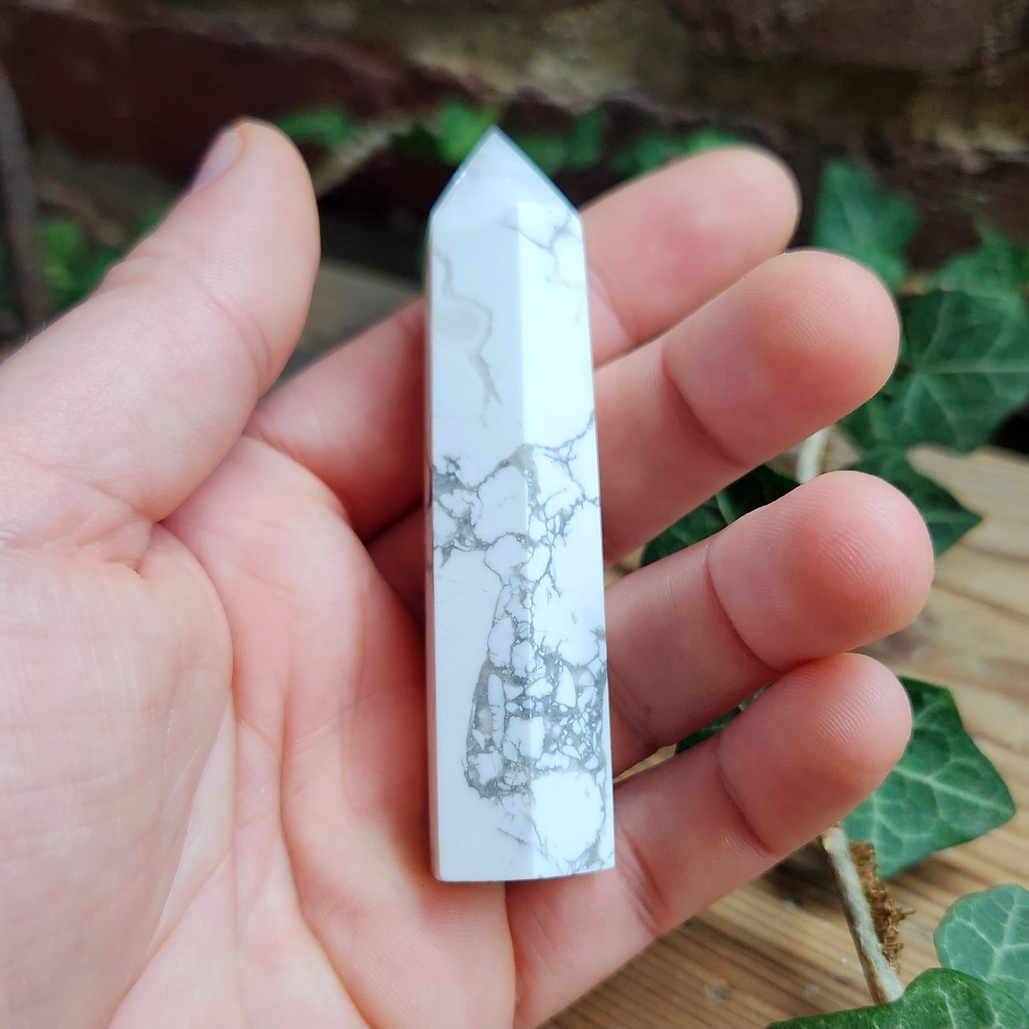 Tour en Howlite - n°1