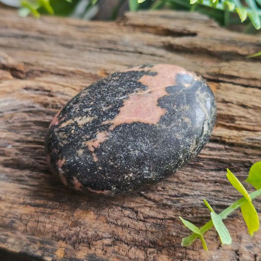 Galet en Rhodonite - n°3