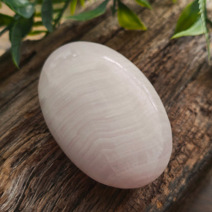 Galet en Mangano calcite - n°1