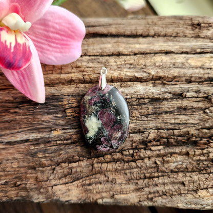 Pendentif en Eudyalite - n°1