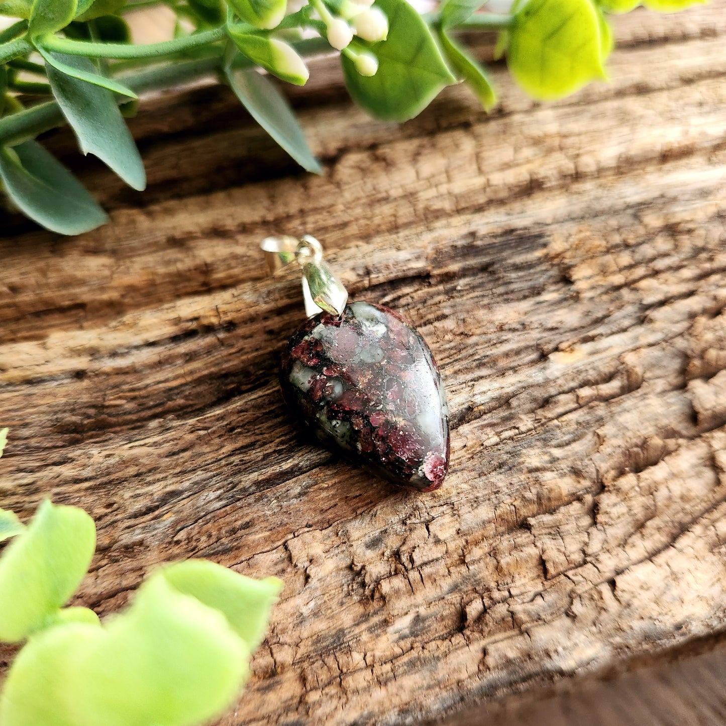 Pendentif en Eudyalite - n°1