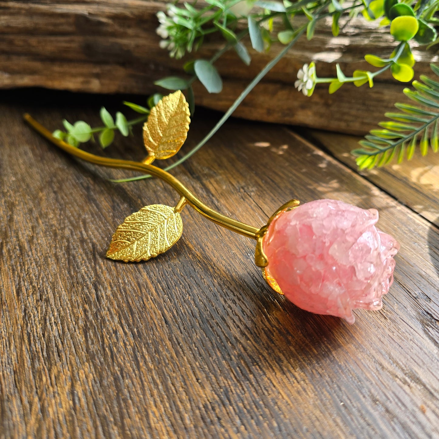 Rose en Quartz rose - tige dorée