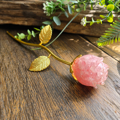 Rose en Quartz rose - tige dorée