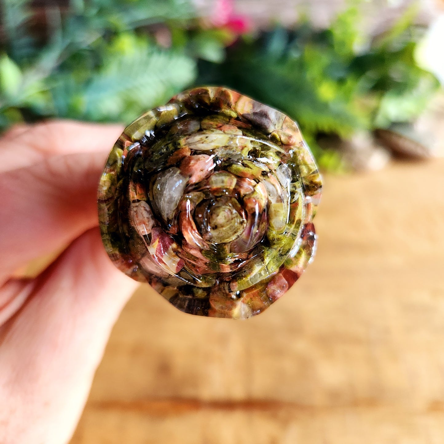 Rose en Jaspe sang de dragon - tige dorée