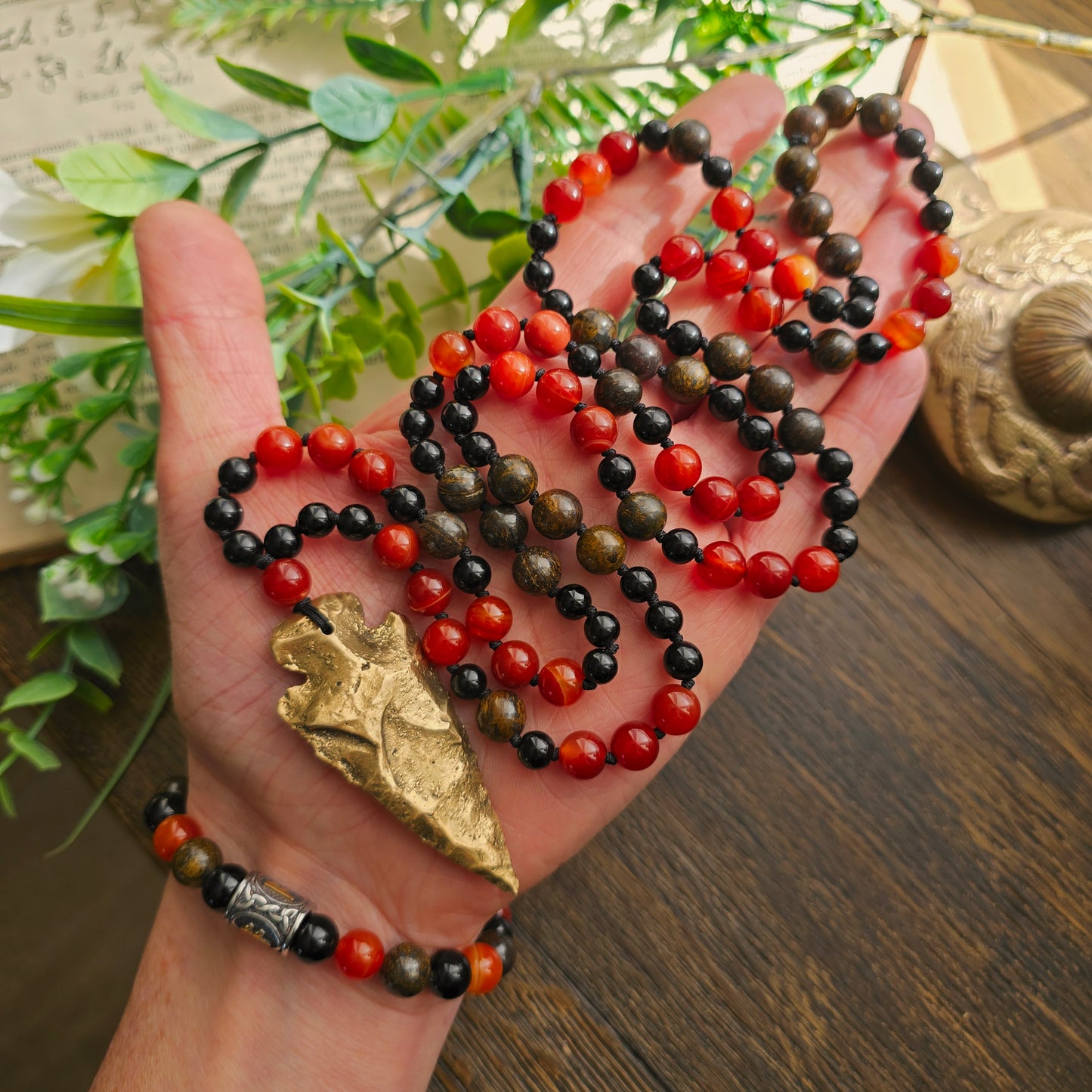 Mala Feu - Force vitale - Cornaline, Obsidienne noire et Bronzite - Pointe de flèche