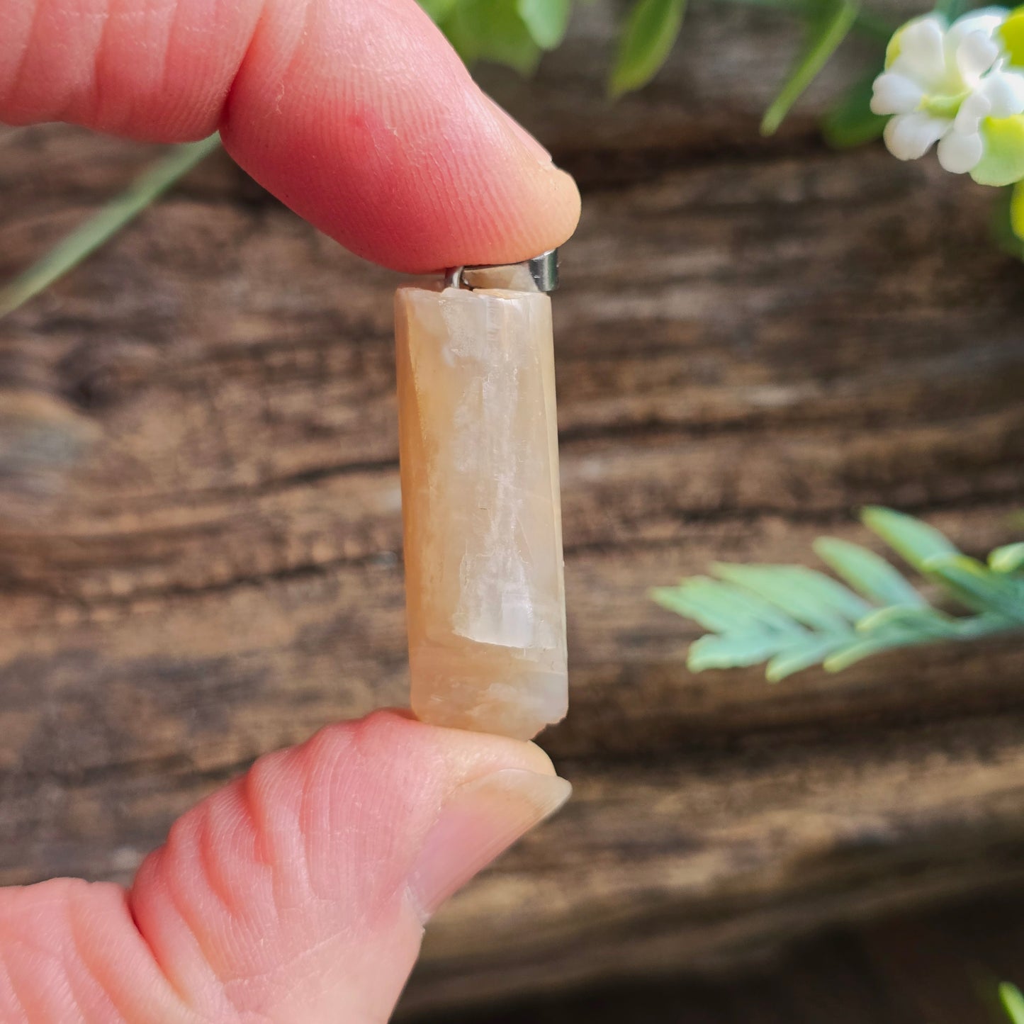 Pendentif Totem en Pierre de lune - n°2
