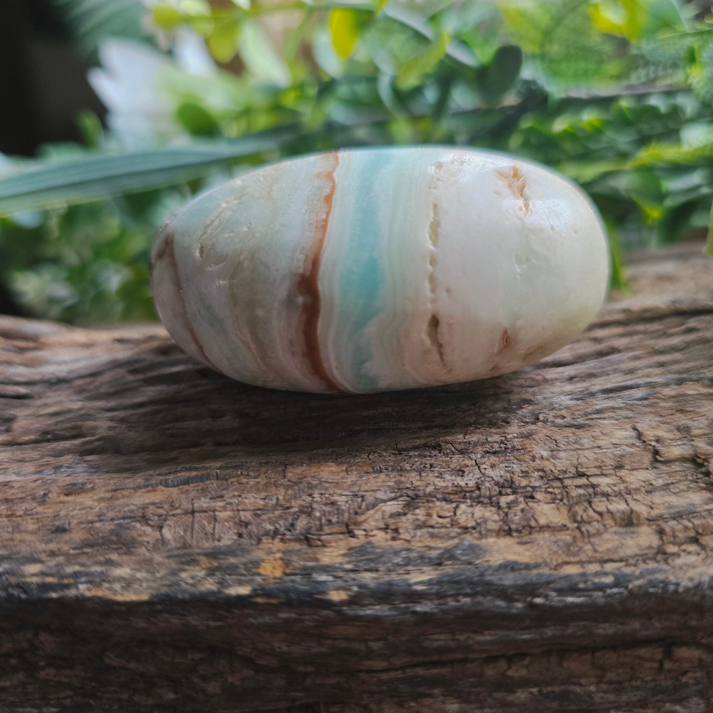 Galet en Aragonite bleue - n°2