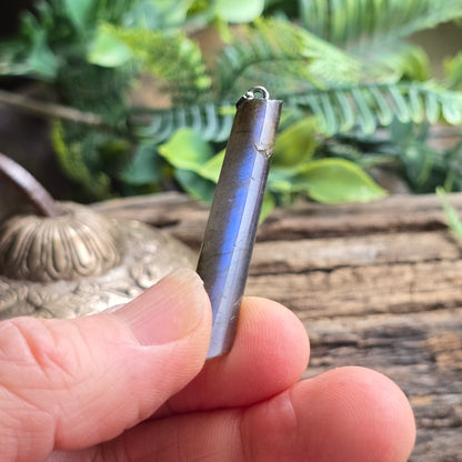Pendentif Totem en Labradorite - n°1