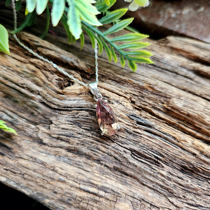 Pendentif en Améthyste rose facettée + chaîne Argent
