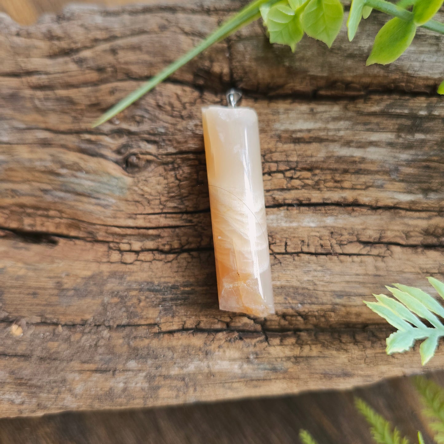 Pendentif Totem en Pierre de lune - n°3