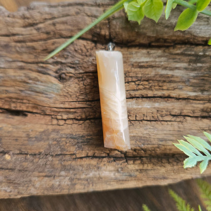 Pendentif Totem en Pierre de lune - n°3
