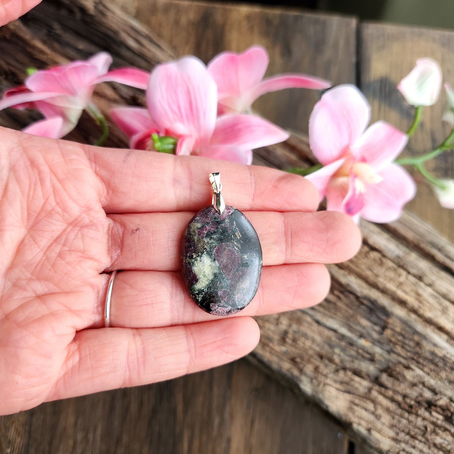 Pendentif en Eudyalite - n°1